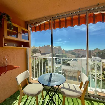Cosy - Loggia - Plages & Port A Pied Apartment Carqueiranne