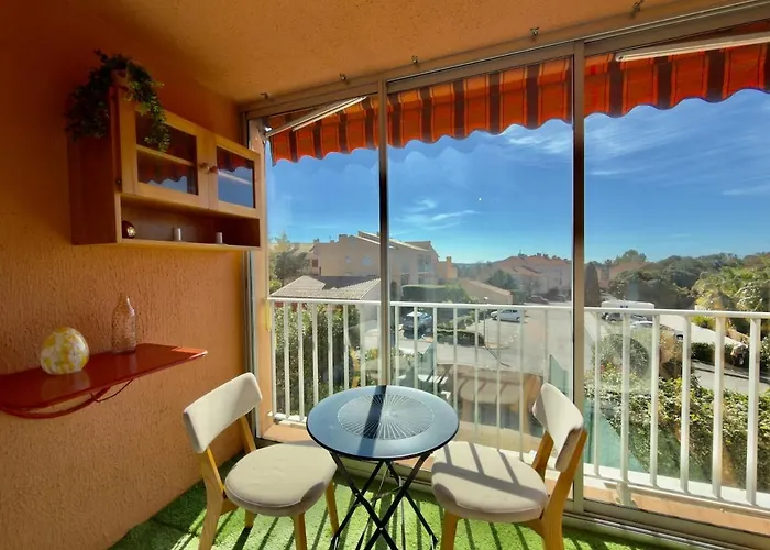 Cosy - Loggia - Plages & Port A Pied Apartment Carqueiranne